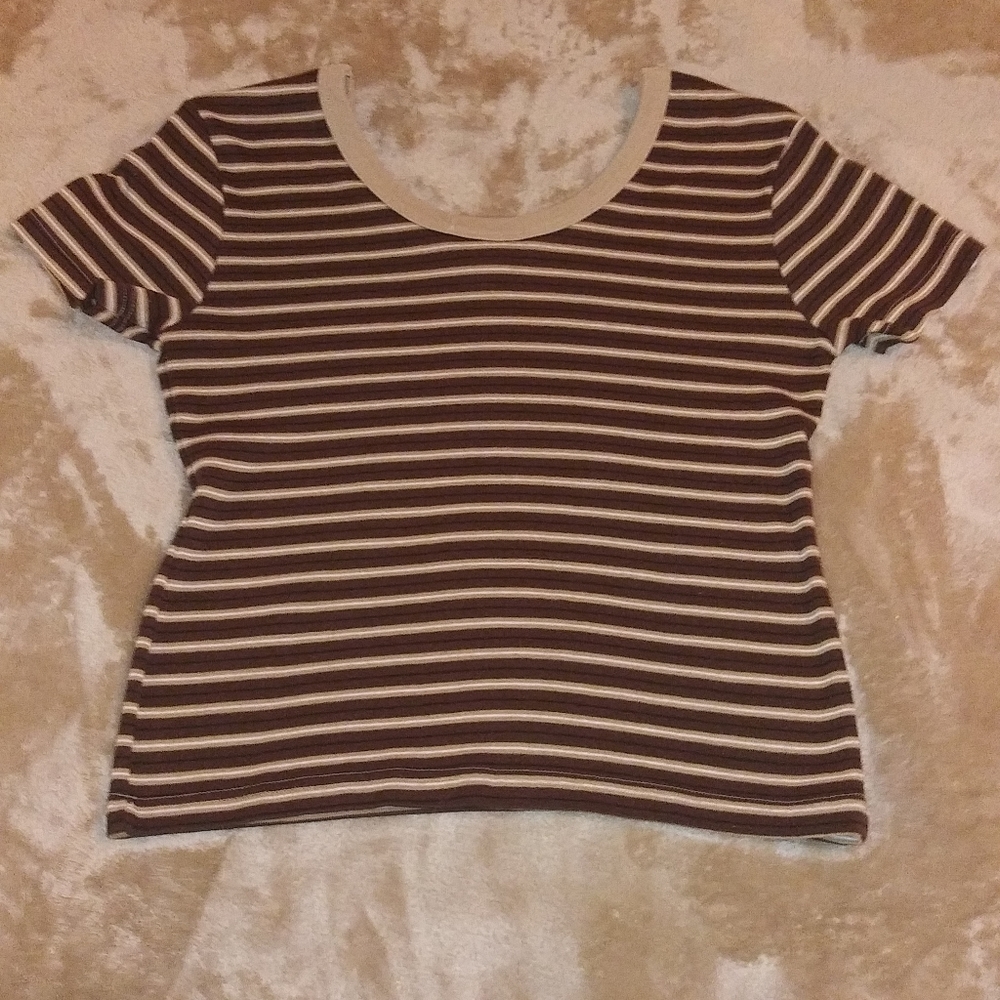 🌺STRIPEY SCOOP NECK TEE - Picture 2 of 3